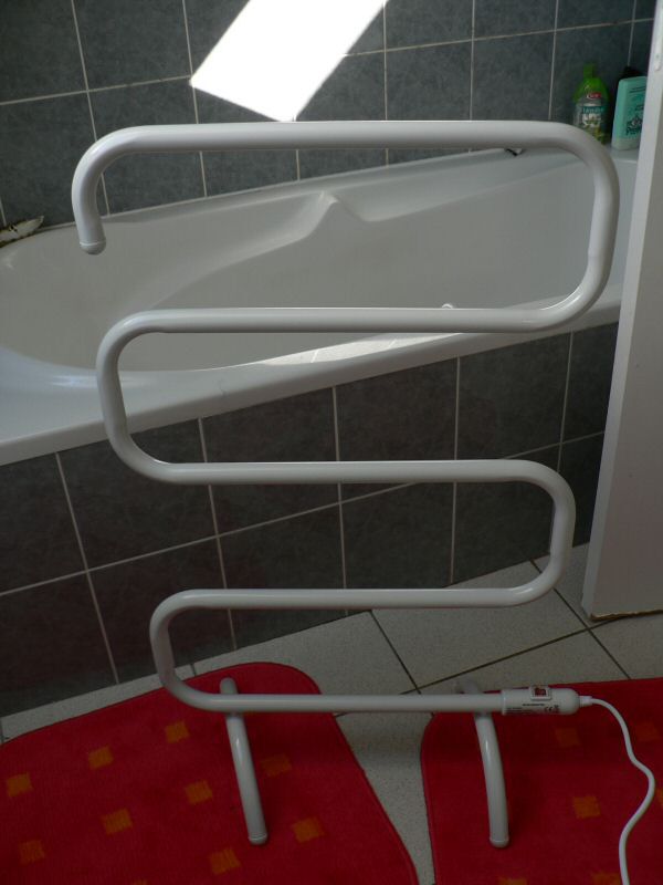 Sèche-serviettes électrique STENDINO - Salle de bains
